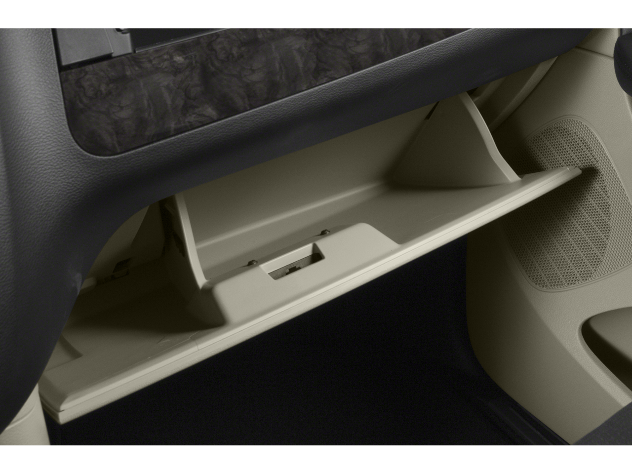 2015 Dodge Grand Caravan Passenger AVP Minivan 4D