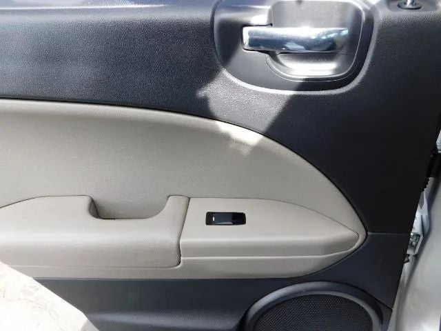 2011 Dodge Caliber Uptown Sport Wagon 4D