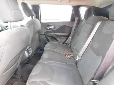2016 Jeep Cherokee Latitude Sport Utility 4D