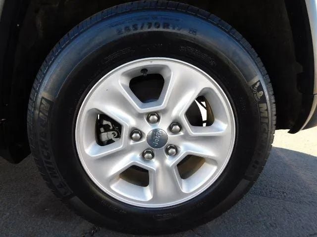 2014 Jeep Grand Cherokee Laredo E Sport Utility 4D