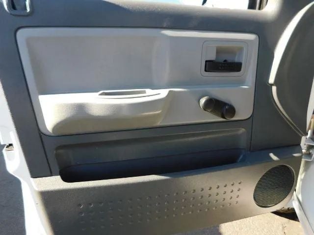 2005 Dodge Dakota Club Cab ST Pickup 2D 6 1/2 ft