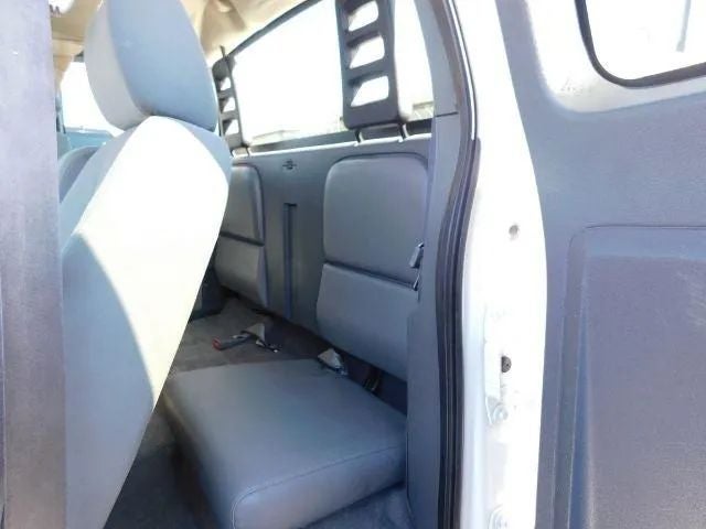 2005 Dodge Dakota Club Cab ST Pickup 2D 6 1/2 ft