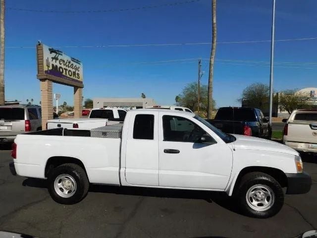 2005 Dodge Dakota Club Cab ST Pickup 2D 6 1/2 ft