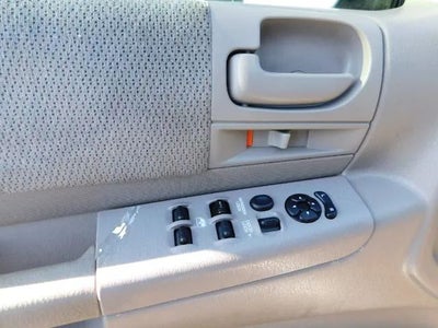 2004 Dodge Dakota Quad Cab SXT Pickup 4D 5 1/2 ft
