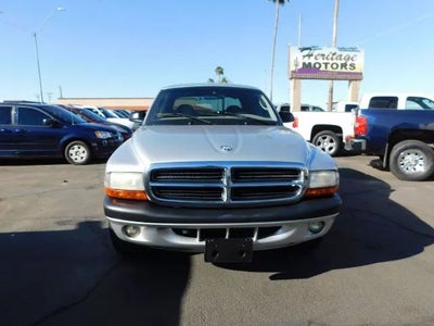 2004 Dodge Dakota Quad Cab SXT Pickup 4D 5 1/2 ft