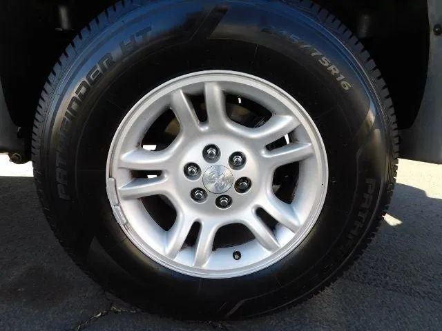 2004 Dodge Dakota Quad Cab SXT Pickup 4D 5 1/2 ft