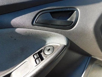 2013 Ford Focus S Sedan 4D