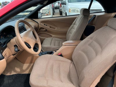 1998 Ford Mustang Convertible 2D