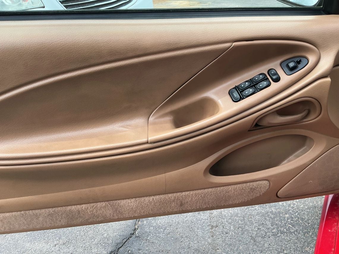 1998 Ford Mustang Convertible 2D