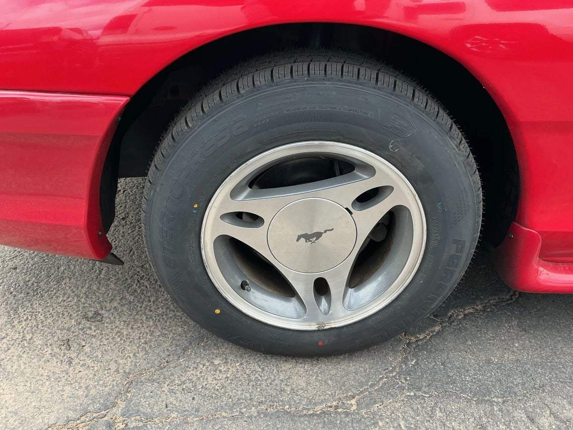 1998 Ford Mustang Convertible 2D
