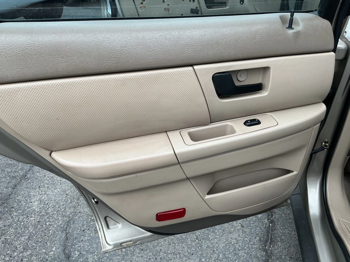 2006 Ford Taurus SEDAN 4-DR SE