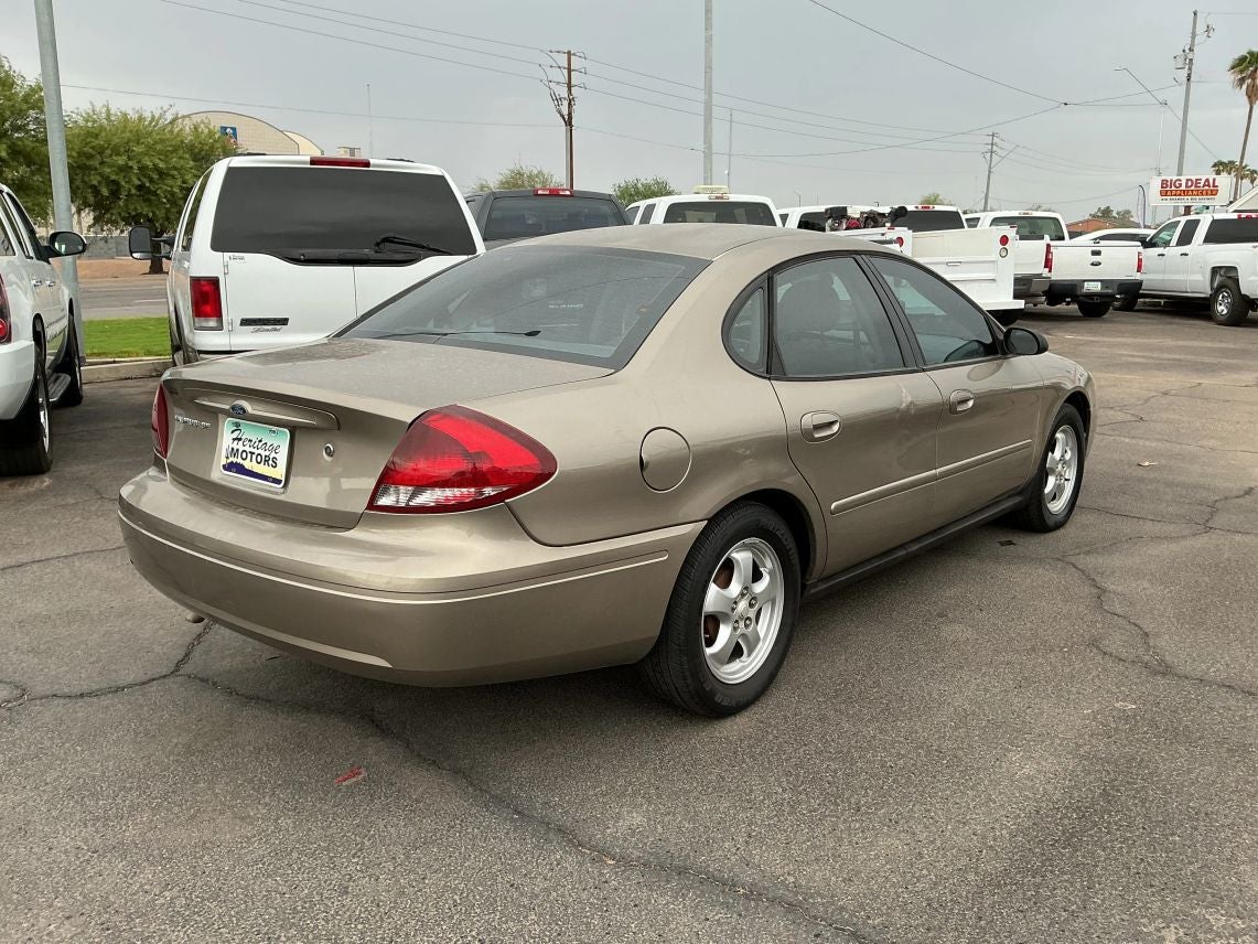 2006 Ford Taurus SEDAN 4-DR SE