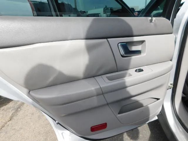 2001 Ford Taurus SEL Sedan 4D