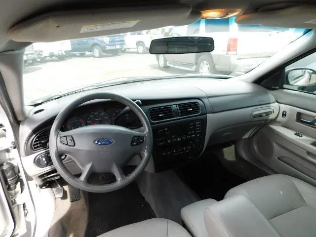 2001 Ford Taurus SEL Sedan 4D