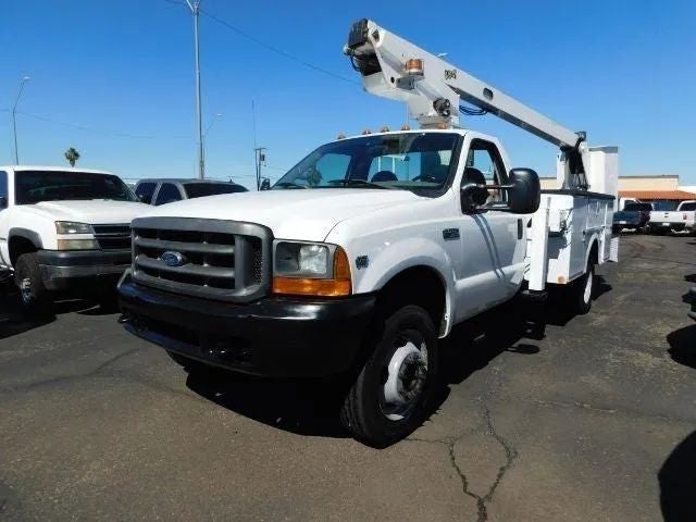 2000 Ford F450 Super Duty Regular Cab & Chassis 141" WB