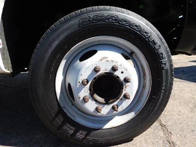 2000 Ford F450 Super Duty Regular Cab & Chassis 141" WB