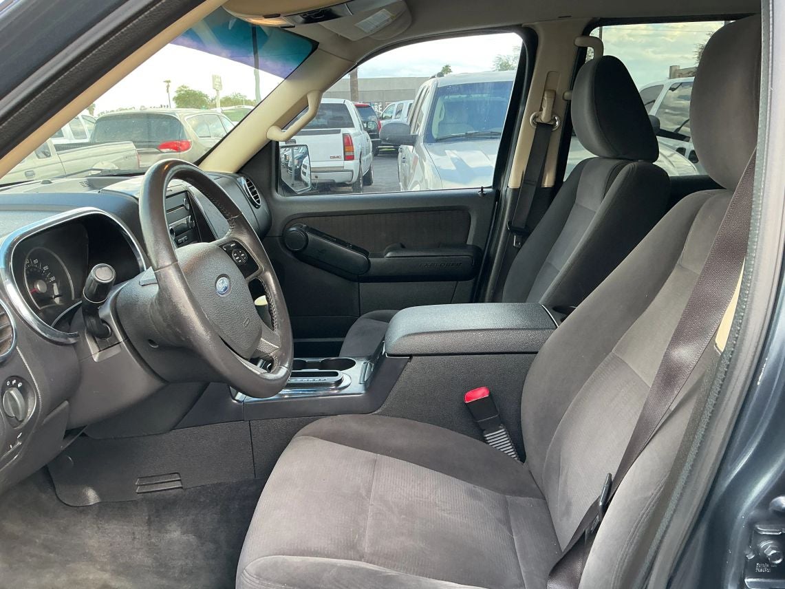 2010 Ford Explorer XLT Sport Utility 4D