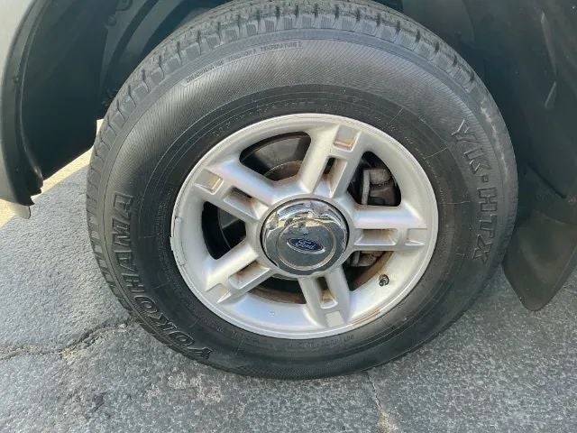 2004 Ford Explorer XLS Sport SUV 4D