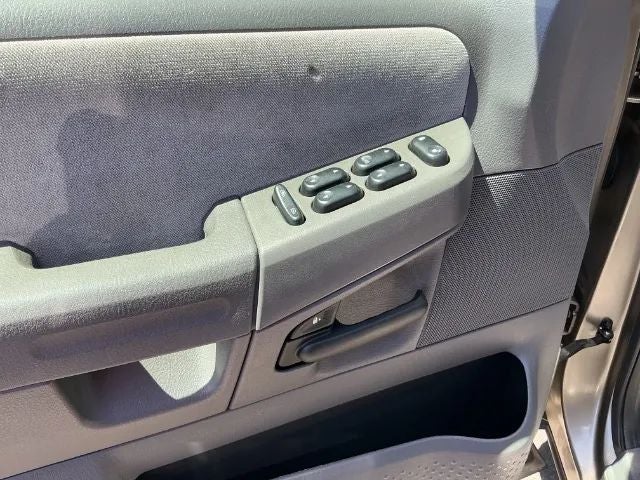 2005 Ford Explorer XLT Sport SUV 4D