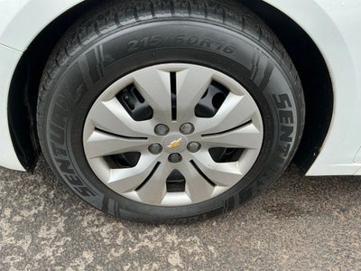 2015 Chevrolet Cruze Sedan LS Auto