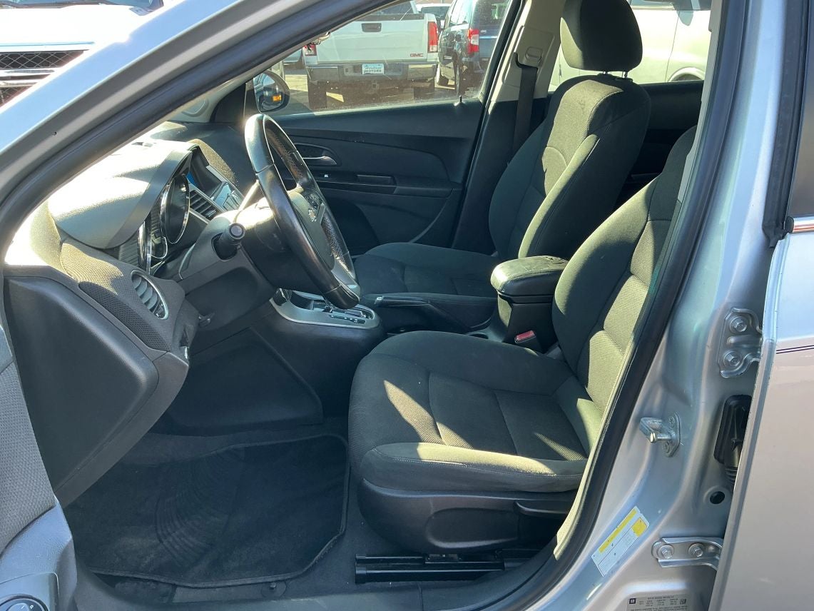 2012 Chevrolet Cruze LT Sedan 4D