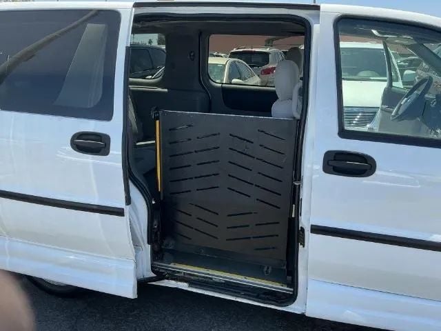 2008 El Dorado IC Minivan 4D