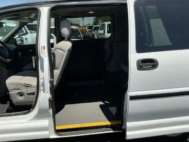 2008 El Dorado IC Minivan 4D