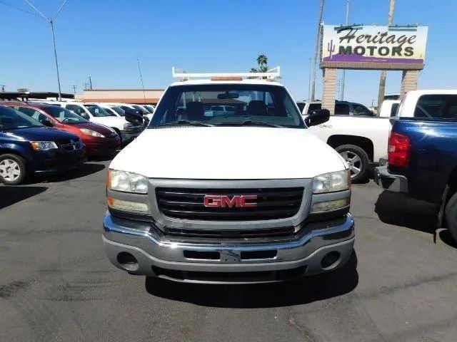 2006 GMC Sierra 3500 Regular Cab & Chassis 161.5" W.B. 2D