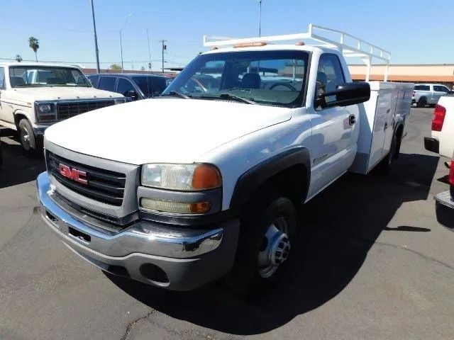 2006 GMC Sierra 3500 Regular Cab & Chassis 161.5" W.B. 2D