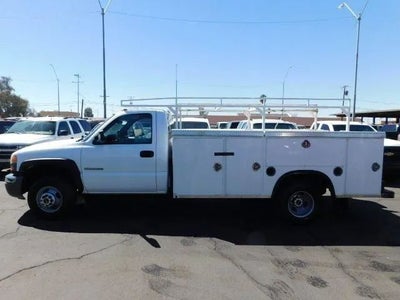 2006 GMC Sierra 3500 Regular Cab & Chassis 161.5" W.B. 2D
