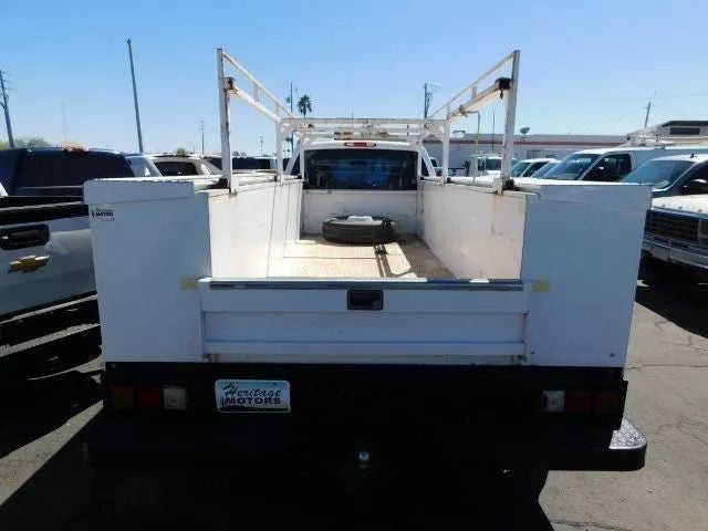 2006 GMC Sierra 3500 Regular Cab & Chassis 161.5" W.B. 2D