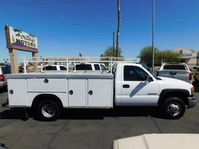 2006 GMC Sierra 3500 Regular Cab & Chassis 161.5" W.B. 2D