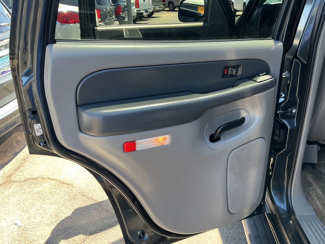 2003 GMC Yukon SLT Sport Utility 4D
