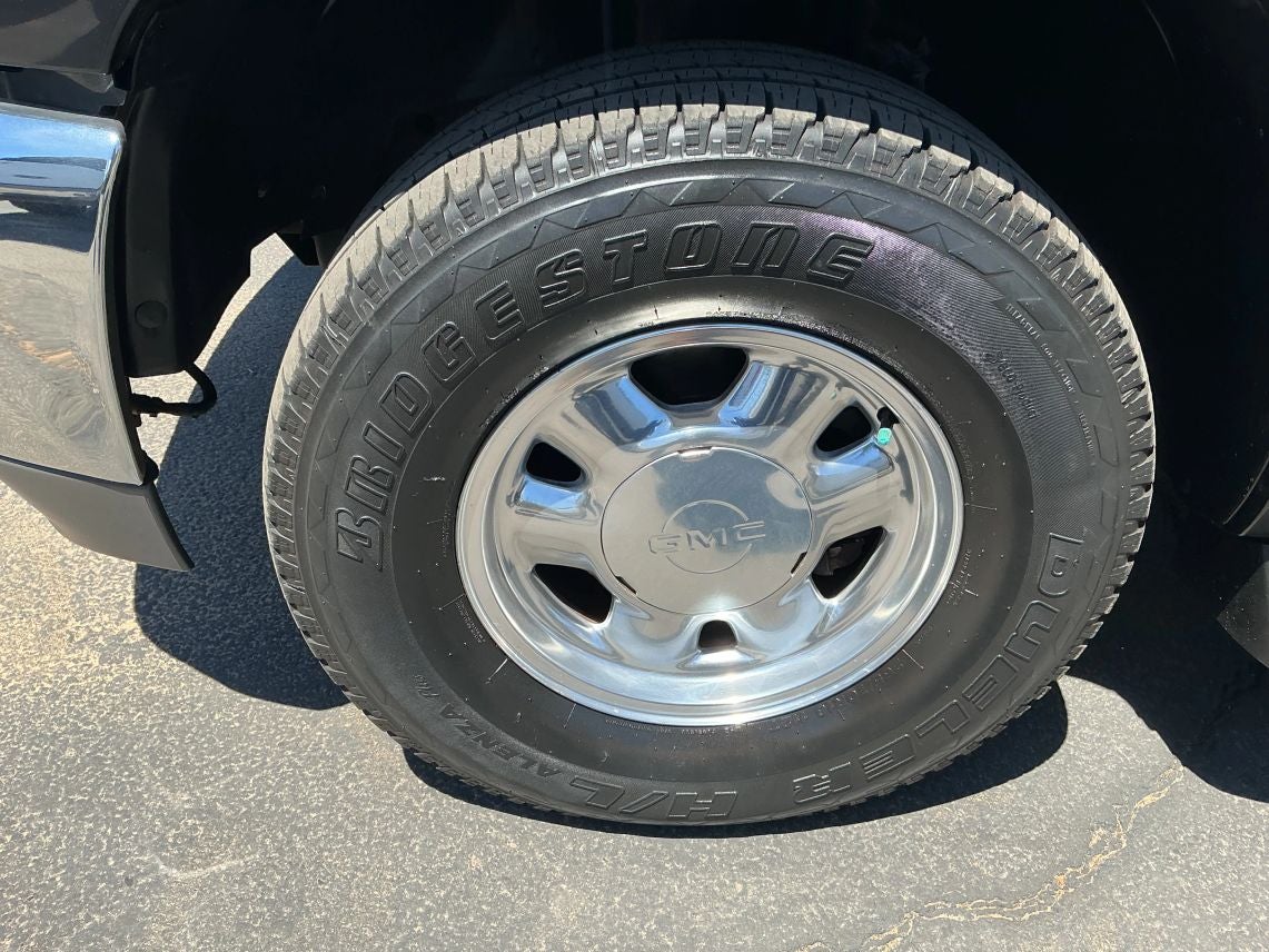 2003 GMC Yukon SLT Sport Utility 4D