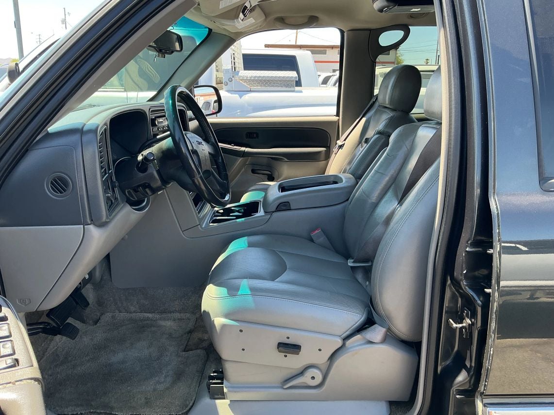 2003 GMC Yukon SLT Sport Utility 4D