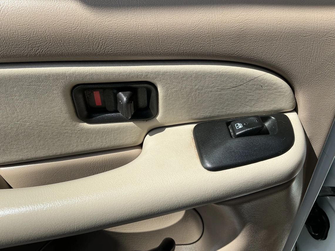 2003 GMC Yukon SLE Sport Utility 4D