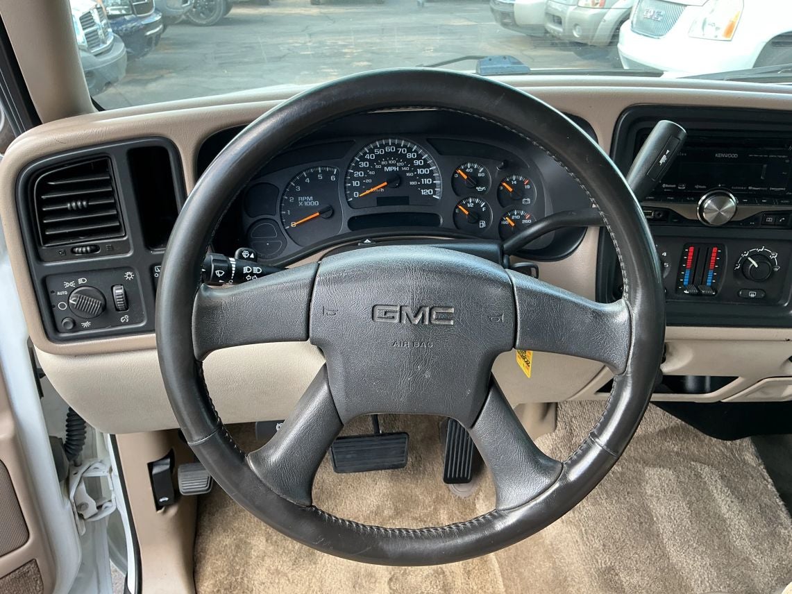 2003 GMC Yukon SLE Sport Utility 4D
