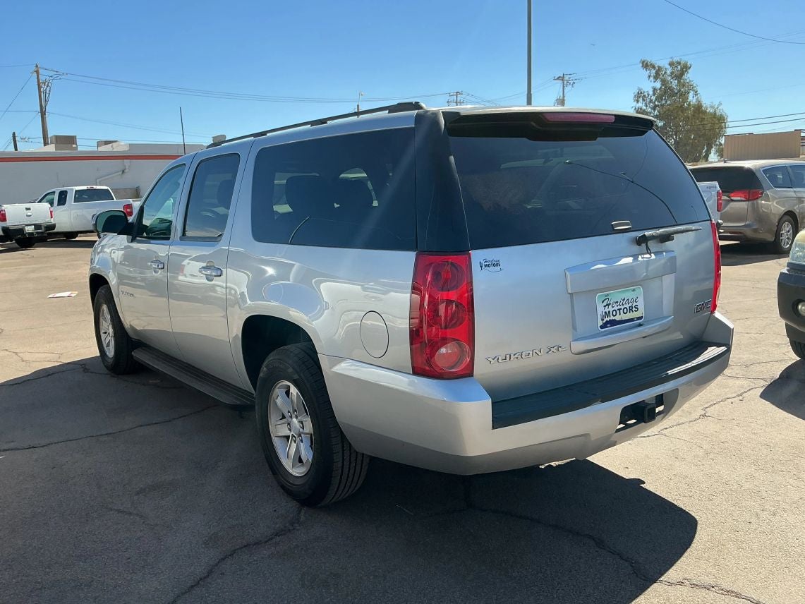 2011 GMC Yukon XL 1500 SLE Sport Utility 4D