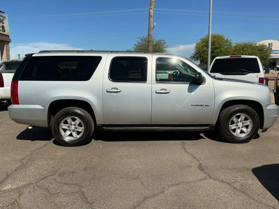 2011 GMC Yukon XL 1500 SLE Sport Utility 4D