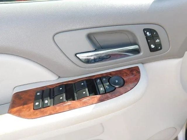 2008 Chevrolet Tahoe SPORT UTILITY 4-DR LTZ 4WD