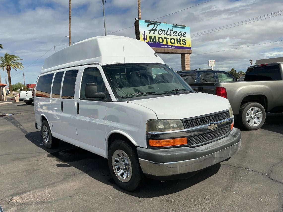 2011 Chevrolet Express 1500 Passenger Van LT
