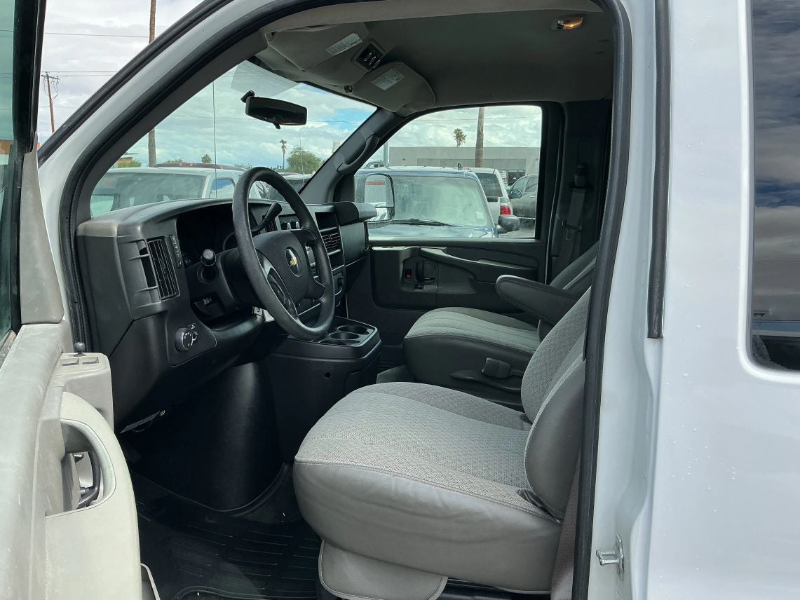2011 Chevrolet Express 1500 Passenger Van LT