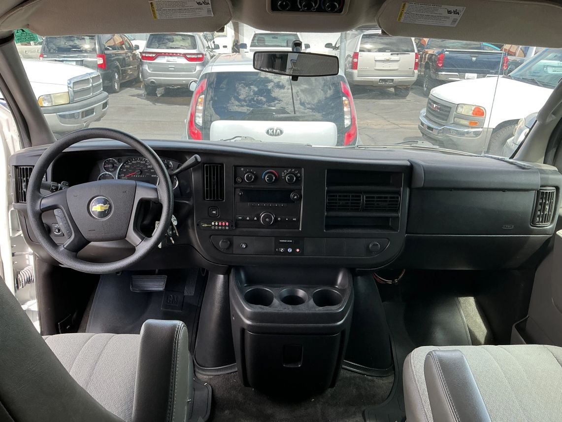 2011 Chevrolet Express 1500 Passenger Van LT