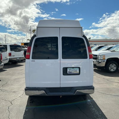 2011 Chevrolet Express 1500 Passenger Van LT