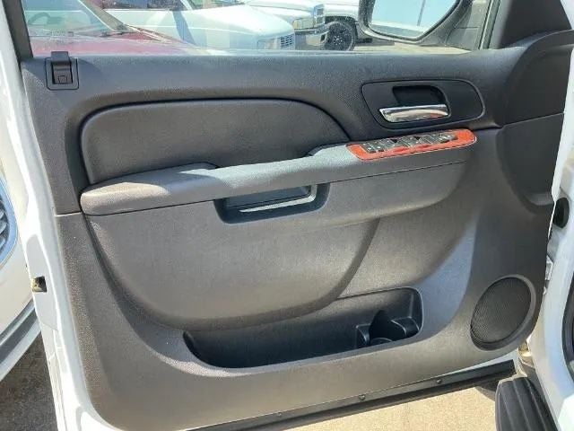 2011 Chevrolet Tahoe LS Sport Utility 4D