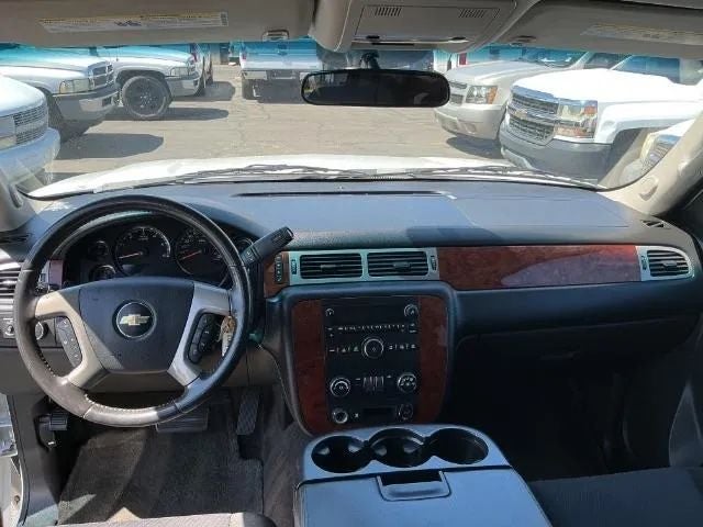 2011 Chevrolet Tahoe LS Sport Utility 4D