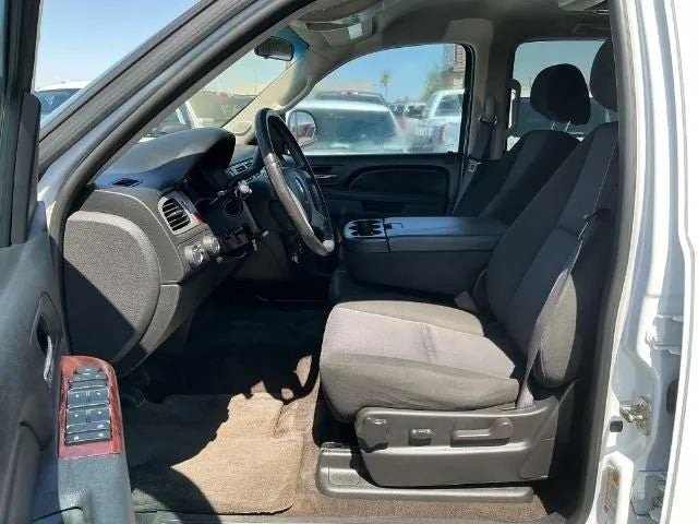 2011 Chevrolet Tahoe LS Sport Utility 4D