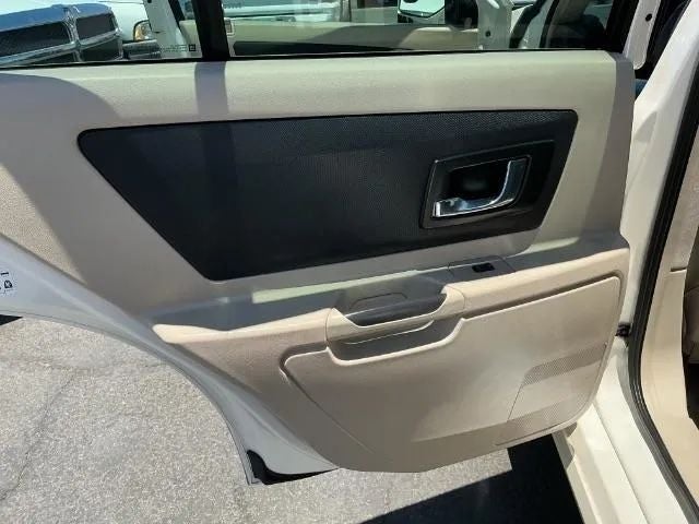 2004 Cadillac SRX Sport Utility 4D
