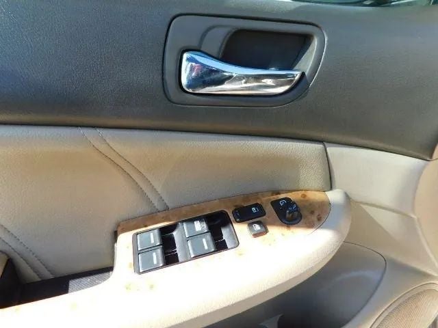 2004 Honda Accord EX-L Sedan 4D