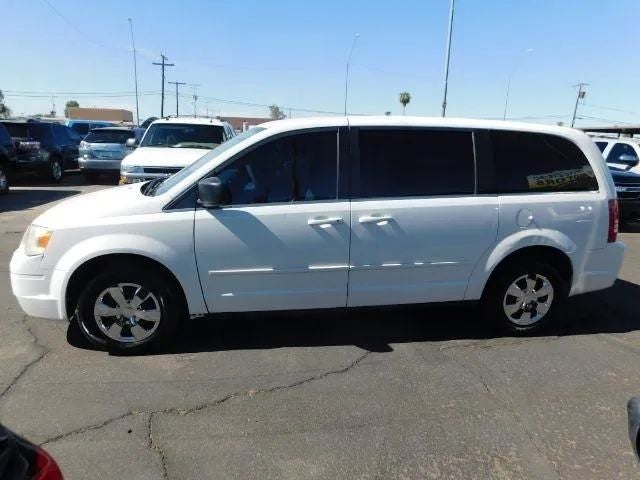 2010 Chrysler Town & Country SPORTS VAN LX
